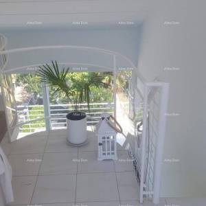 Blizina Novigrada, moderan penthouse u Maredi!