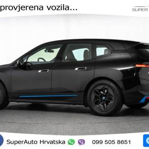 BMW iX 111.5 kWh xDrive50 523 KS, LASER+ACC+PANO+4xGR SJED+HEAD+MASAŽA+360