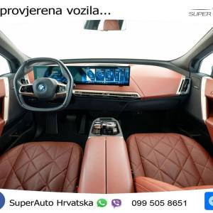BMW iX 111.5 kWh xDrive50 523 KS, LASER+ACC+PANO+4xGR SJED+HEAD+MASAŽA+360