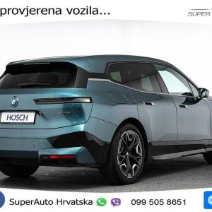 BMW iX 111.5 kWh xDrive50 Sport 523 KS, PANO+HEAD+GR SJED+360+MASAŽA