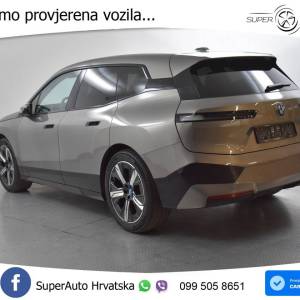 BMW iX xDrive40 Individual 326 KS, ACC+360+GR SJED+LASER