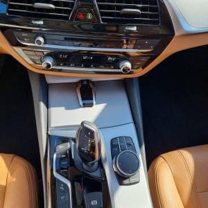 BMW serija 5 520d 140 kw G30 Luxury LINE,Registriran do 10.2026.