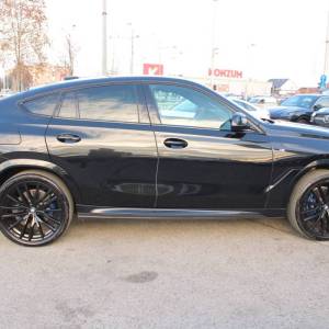 BMW X6 30d xDrive AUTOMATIK M-paket *PANORAMA, LED, NAVIGACIJA, KAMERA*