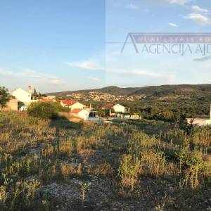 Brač - Donji Humac 6500 m2 građevinsko zemljište