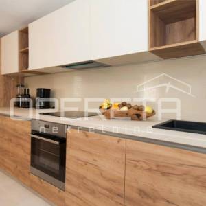 Brač, Milna - raznovrsno imanje s bazenom i sportskim sadržajima