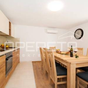 Brač, Milna - raznovrsno imanje s bazenom i sportskim sadržajima