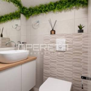 Brač, Milna - raznovrsno imanje s bazenom i sportskim sadržajima