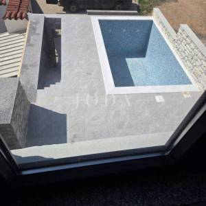 BRIBIR, kamena kuća sa pogledom na more