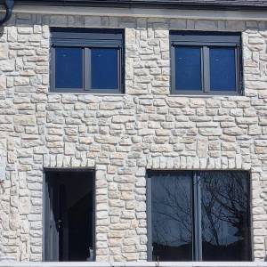 BRIBIR, kamena kuća sa pogledom na more