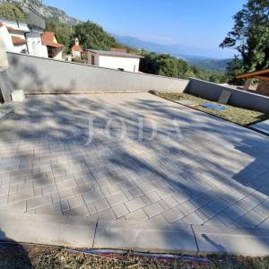 BRIBIR, kamena kuća sa pogledom na more