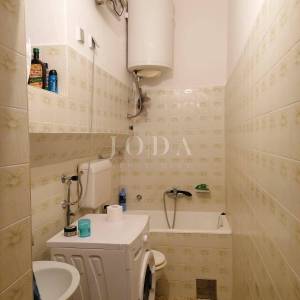 Bribir – starija kuća s velikom okućnicom, garažom i dodatnim prostorima