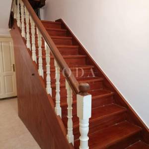 Bribir – starija kuća s velikom okućnicom, garažom i dodatnim prostorima