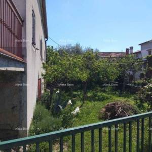 Brtonigla, Samostojeća kuća s okućnicom – za renovaciju