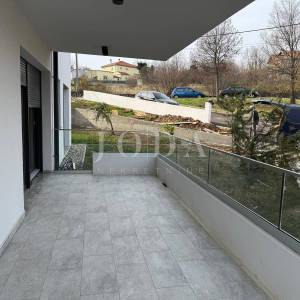 Čavle - Novogradnja s vrtom 