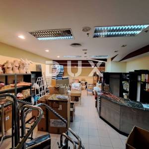 CENTAR,RIJEKA - Poslovni prostor PRILIKA!