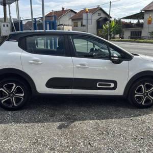 Citroën C3 1.2 PureTech 110 ks Shine JAMSTVO 12