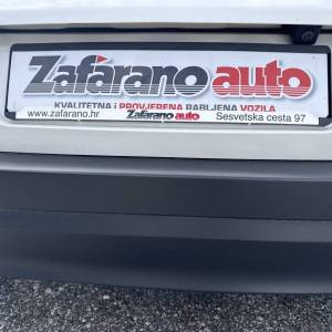 Citroën C3 1.2 PureTech 110 ks Shine JAMSTVO 12