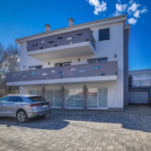 ČIŽIĆI – Luksuzna apartmanska vila s wellnessom i bazenom uz more