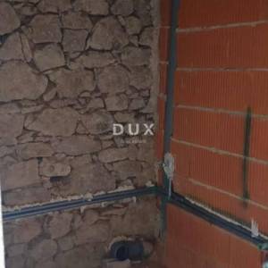 CRIKVENICA, BELGRAD - dva apartmana s pogledom na more + dvorište! PRILIKA!