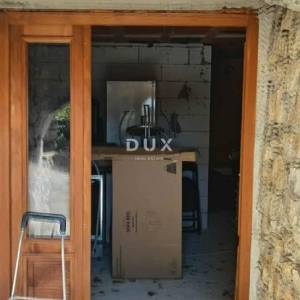 CRIKVENICA, BELGRAD - dva apartmana s pogledom na more + dvorište! PRILIKA!