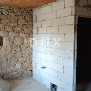 CRIKVENICA, BELGRAD - dva apartmana s pogledom na more + dvorište! PRILIKA!