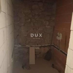 CRIKVENICA, BELGRAD - dva apartmana s pogledom na more + dvorište! PRILIKA!