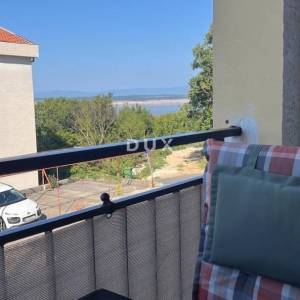 CRIKVENICA, DRAMALJ - stan od 33,79 s pogledom na more i s parkirnim mjestom