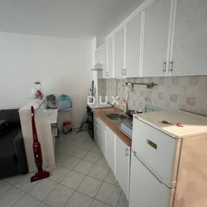 CRIKVENICA, DRAMALJ - stan od 33,79 s pogledom na more i s parkirnim mjestom