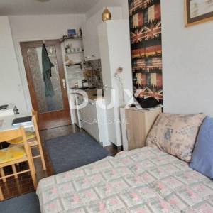 CRIKVENICA - Odličan stan s pogledom na more, samo 200 m od mora