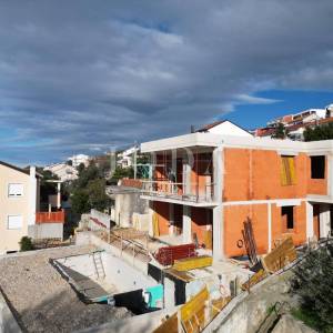 Crikvenica stan s bazenom i pogledom na more