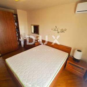 CRIKVENICA - Uređena kuća s dva apartmana, panoramski pogled!