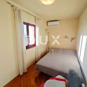 CRIKVENICA - Uređena kuća s dva apartmana, panoramski pogled!