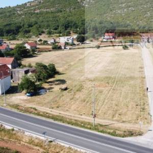 Dicmo najam građevinskog zemljišta 5378 m2 - novo u ponudi
