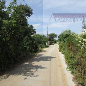 Divulje T2 zona 4189 m2 Kaštel Štafilić