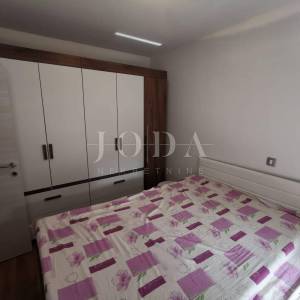 DRAMALJ, dvosobni stan u prizemlju 200m od mora