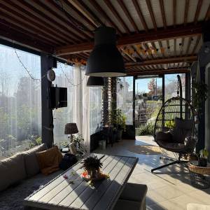 Drenova - Stan u prizemlju s posebnim ulazom i zimskim vrtom 