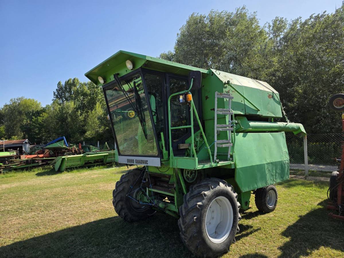 ĐURO  ĐAKOVIČ 2 KOMADA