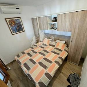 Dva apartmana s velikom okućnicom, 1.RED DO MORA - Vir