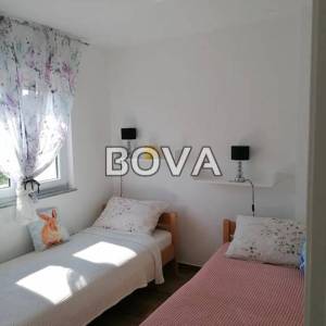 Dvoetažni apartman 81 m2 m2 – Pašman *40m od plaže* (ID-2345)