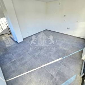 Dvoetažni apartman s krovnom terasom i pogledom na more - Petrčane