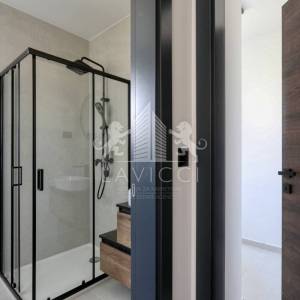 Dvoetažni apartman s vrtom i 3 sobe, 450 m od mora – Privlaka