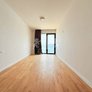 Dvoetažni apartman s vrtom, 1. red do mora - Privlaka