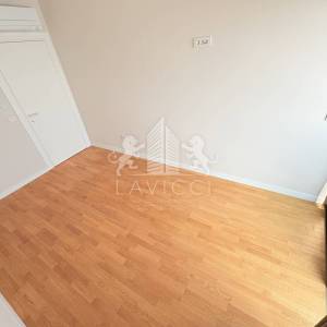 Dvoetažni apartman s vrtom, 1. red do mora - Privlaka