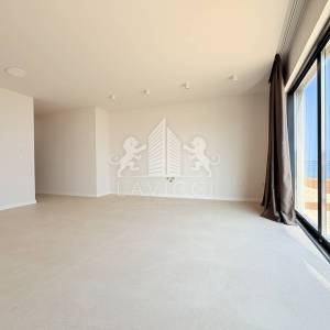 Dvoetažni apartman s vrtom, 1. red do mora - Privlaka