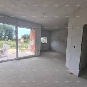 Dvoetažni stan s vrtom u Ližnjanu. Cijena stan 205.000 eura u Roh-Bau.