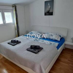 Dvojna kuća 159 m2 – Pag *Prekrasan pogled na more* (ID-2483/E)