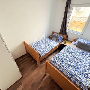 Dvojna kuća s 2 uređena apartmana - Vir, Zadar