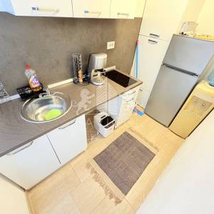 Dvojna kuća s 2 uređena apartmana - Vir, Zadar