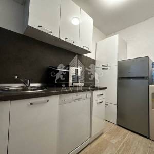 Dvojna kuća s 2 uređena apartmana - Vir, Zadar