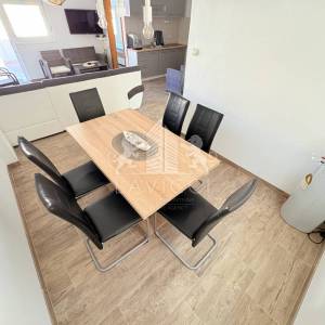 Dvojna kuća s 2 uređena apartmana - Vir, Zadar